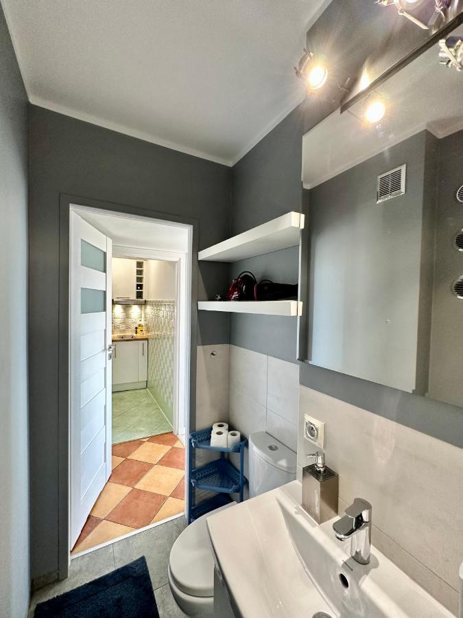Appartement Gold 2 King Size Bed, Metro X2 Free Wifi, 50'Tv Netflix, Hbo, Appletv+ à Varsovie Extérieur photo